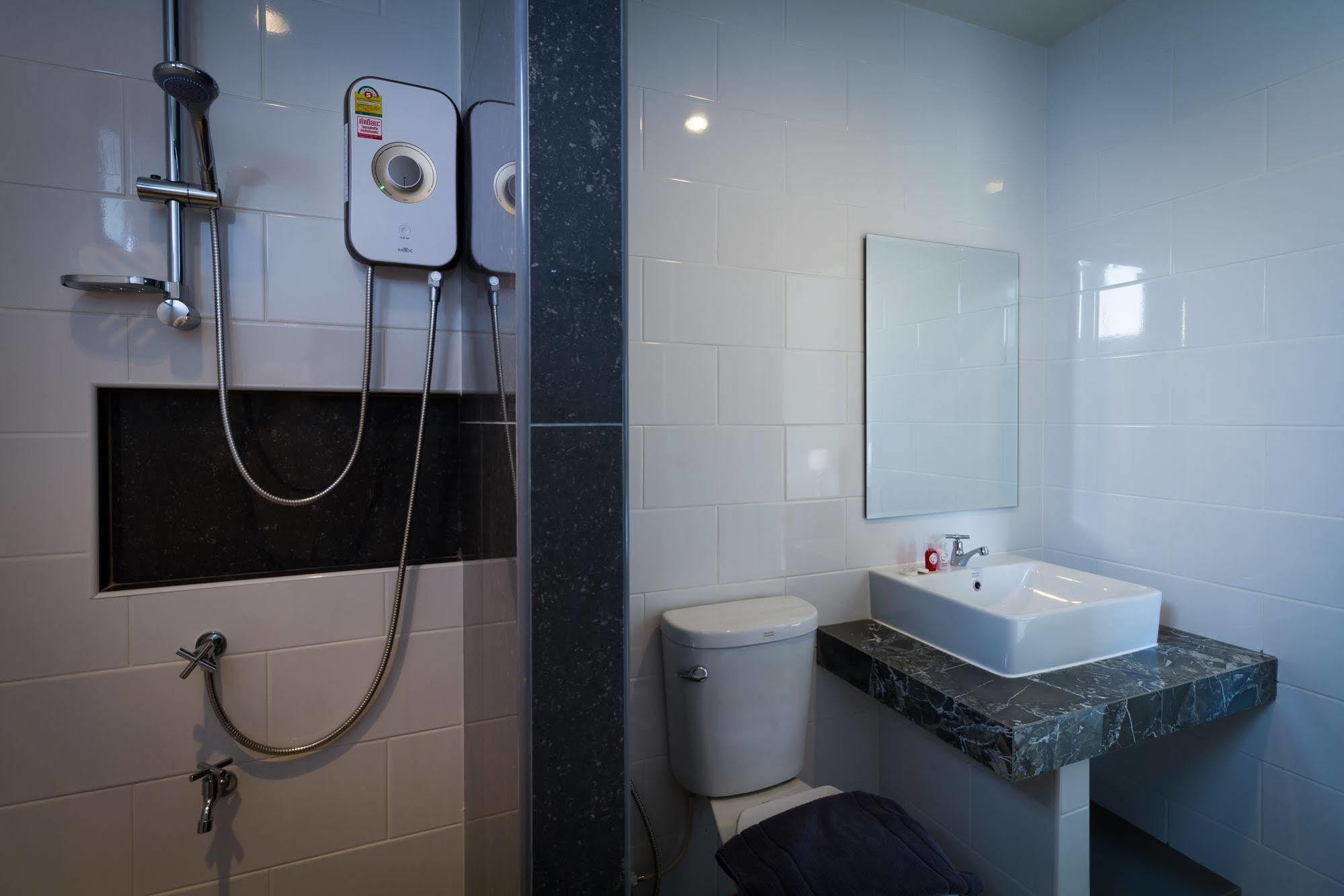 Hotel Rest Solution Chiang Mai Extérieur photo