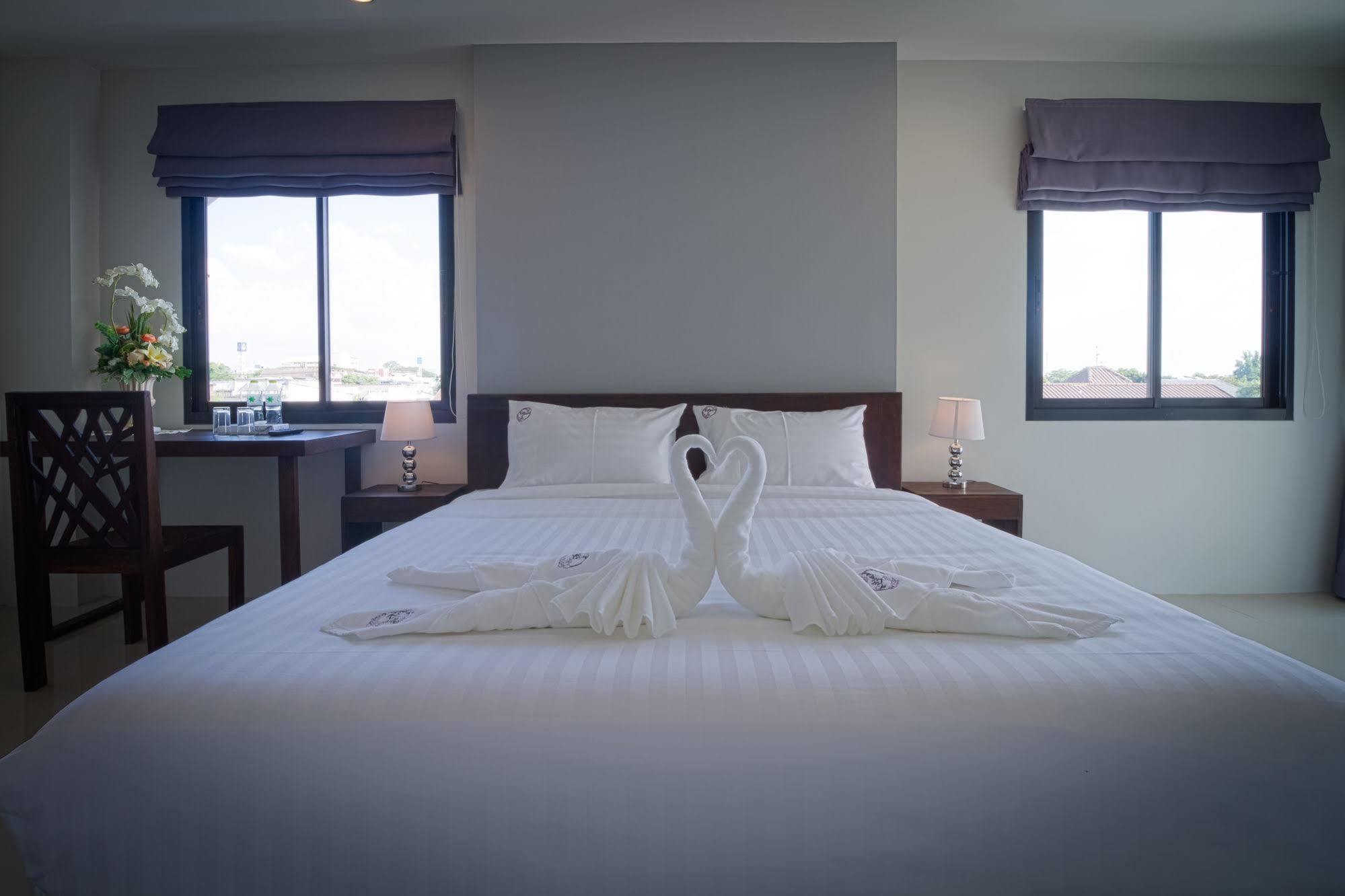 Hotel Rest Solution Chiang Mai Extérieur photo